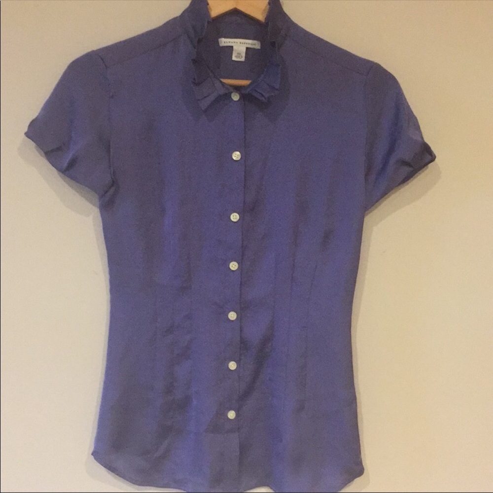 🛑SOLD 🛑Banana Republic Button-up Blouse